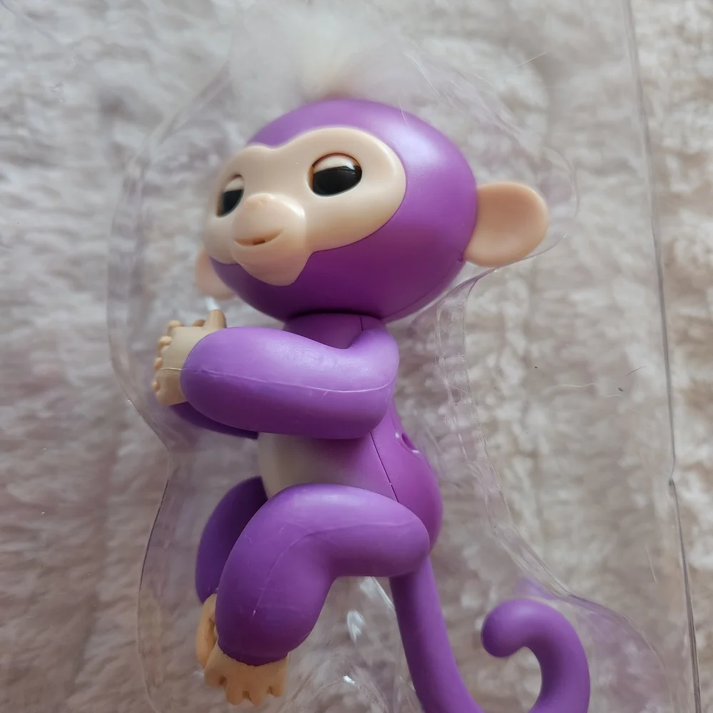 Finger Monkey - Picture 4 of 4